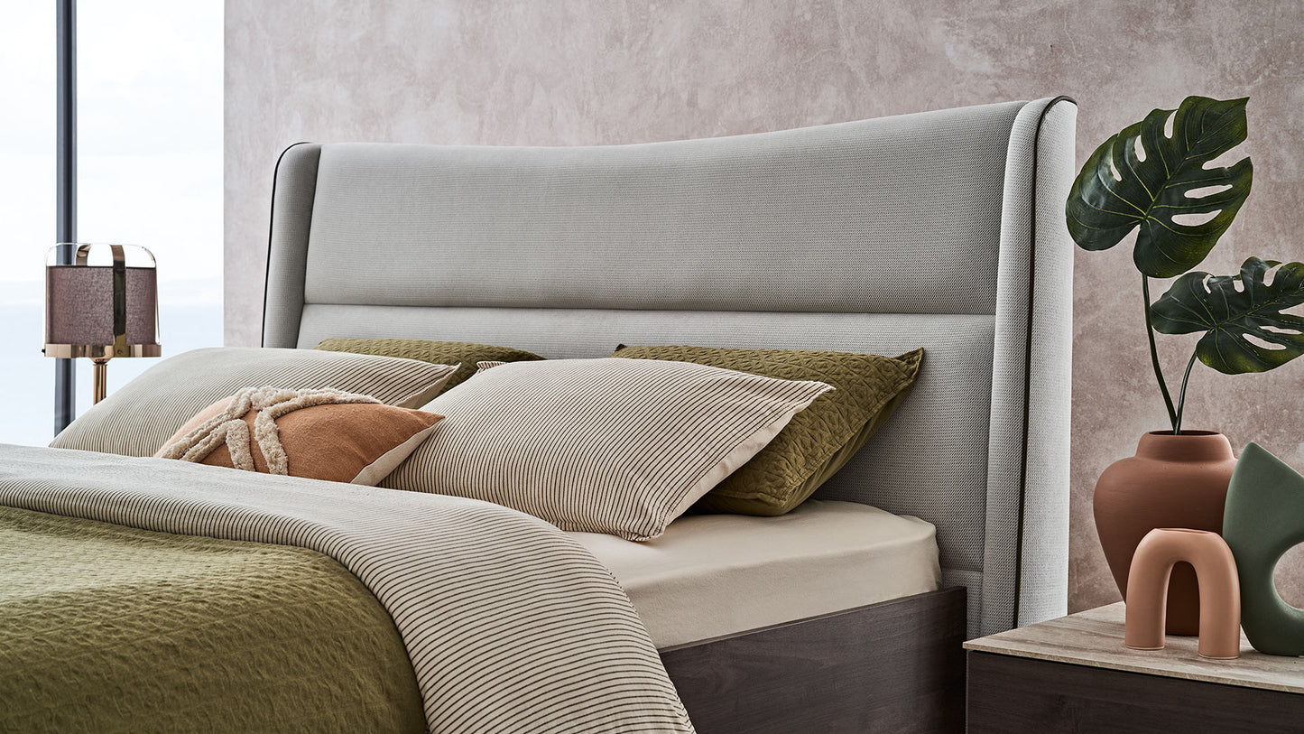 Piero Bedstead 180X200 With 2 Nightstand